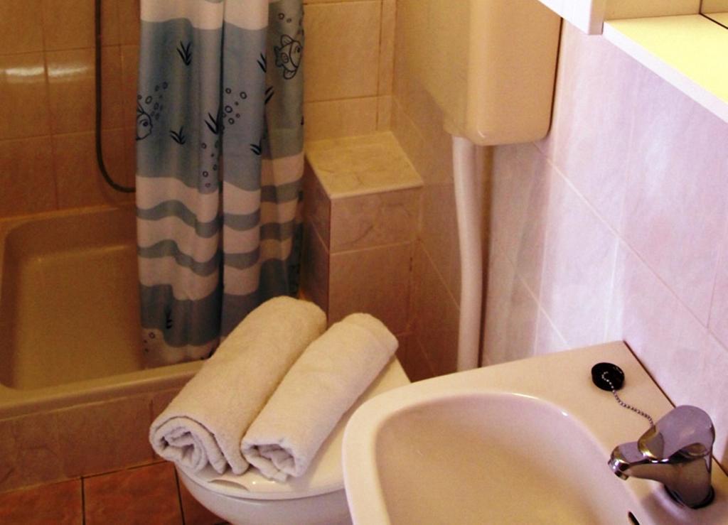 Apartment Old Town Makarska Rum bild
